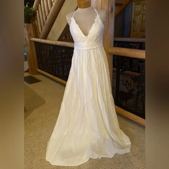 Beach Wedding Dress Size 8 NWT - Picture 2 of 16